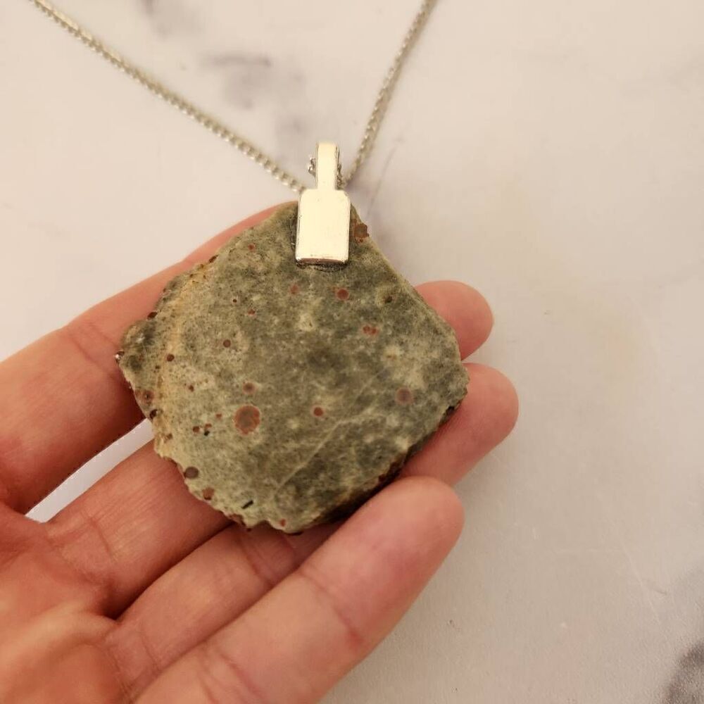 Womens smooth stone rough edge rock silver long chain earth jasper green brown - Picture 4 of 4